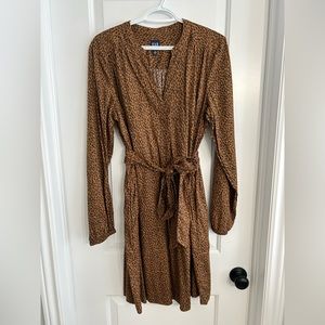 GAP leopard print dress, long sleeves with belt. SIZE L Tall, like new condition